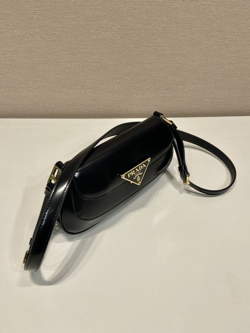Pra*a cleo bags